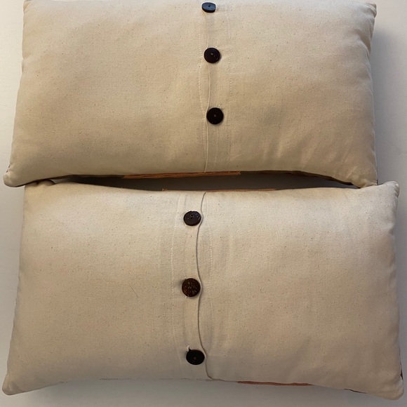 Pillows - Picture 6 of 8